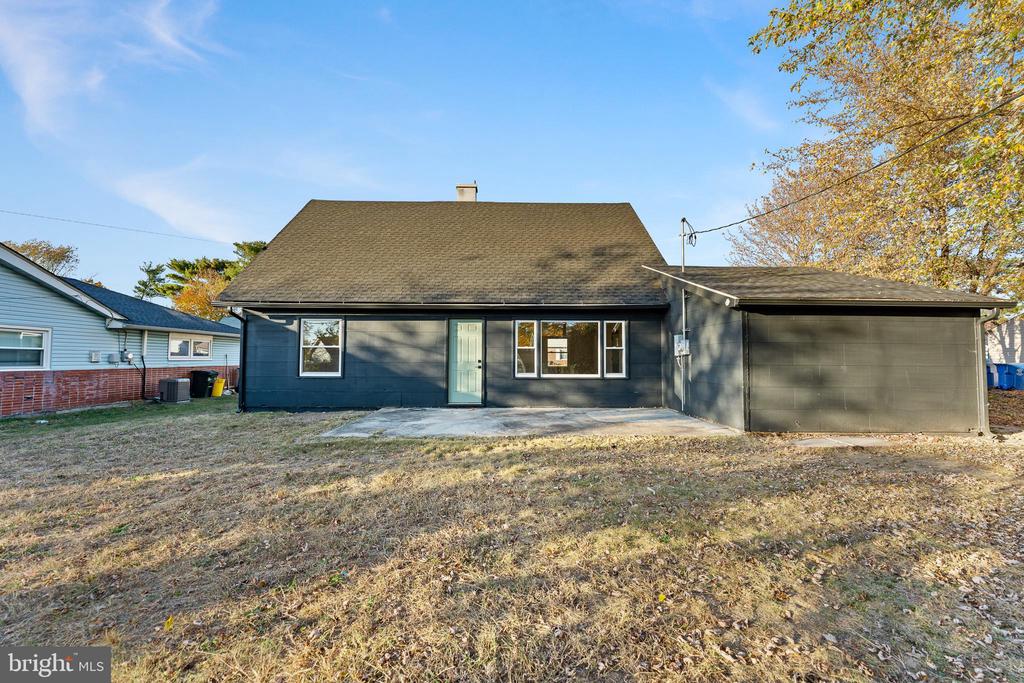 32 Stretton Cir