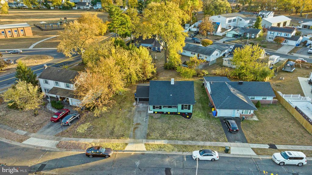 32 Stretton Cir