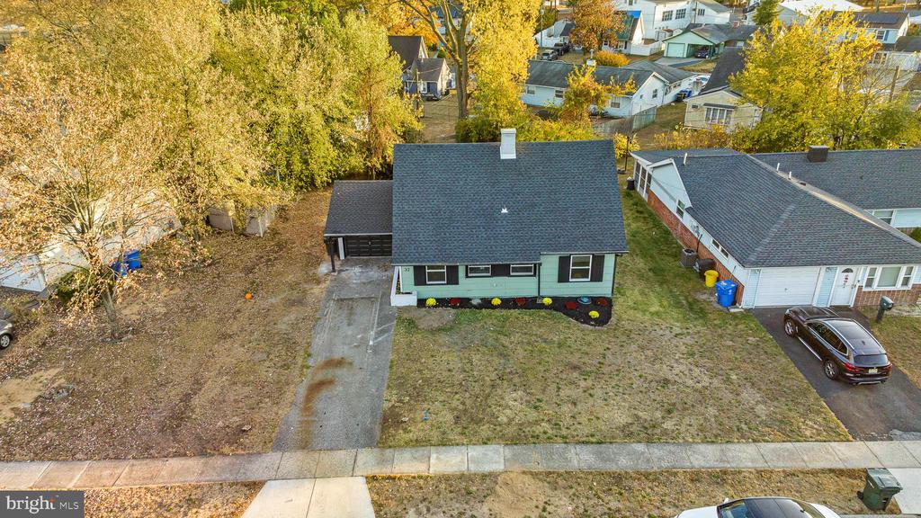 32 Stretton Cir