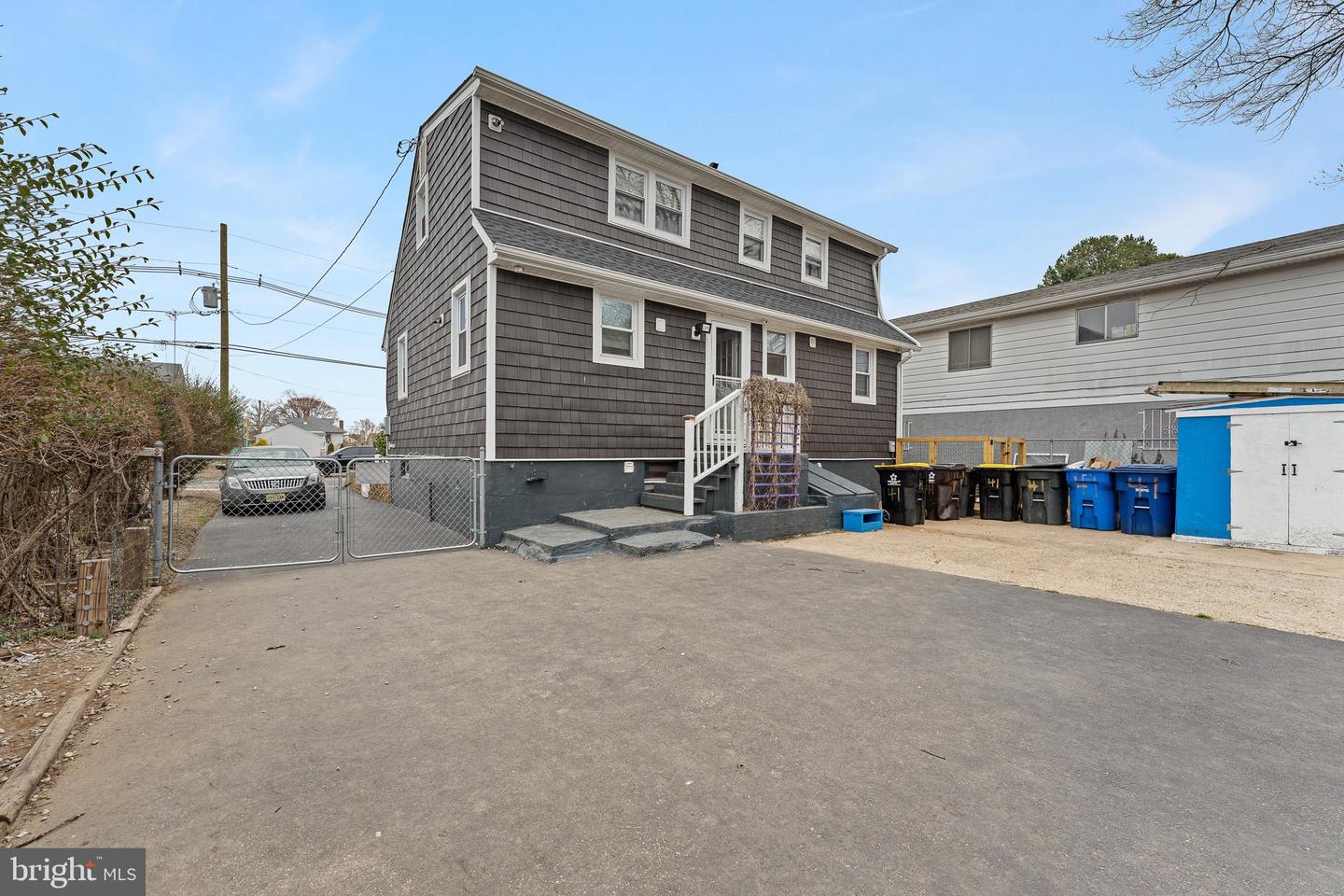 41 Stewart Ave