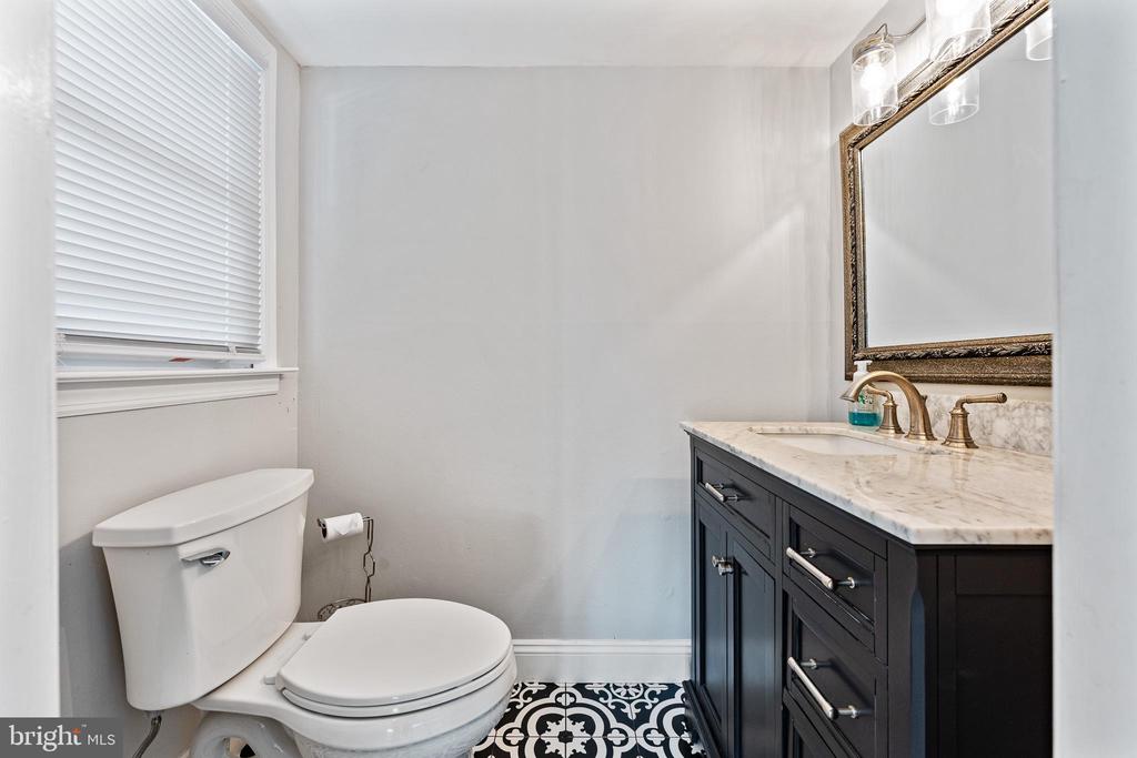 203 Cambridge Dr
