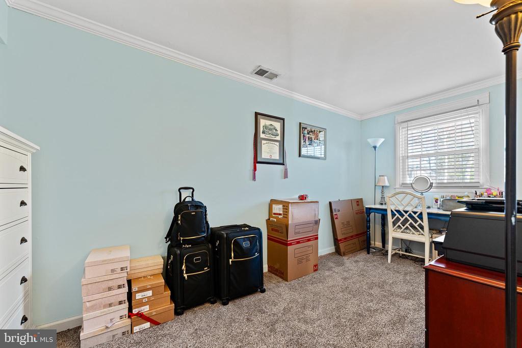 203 Cambridge Dr