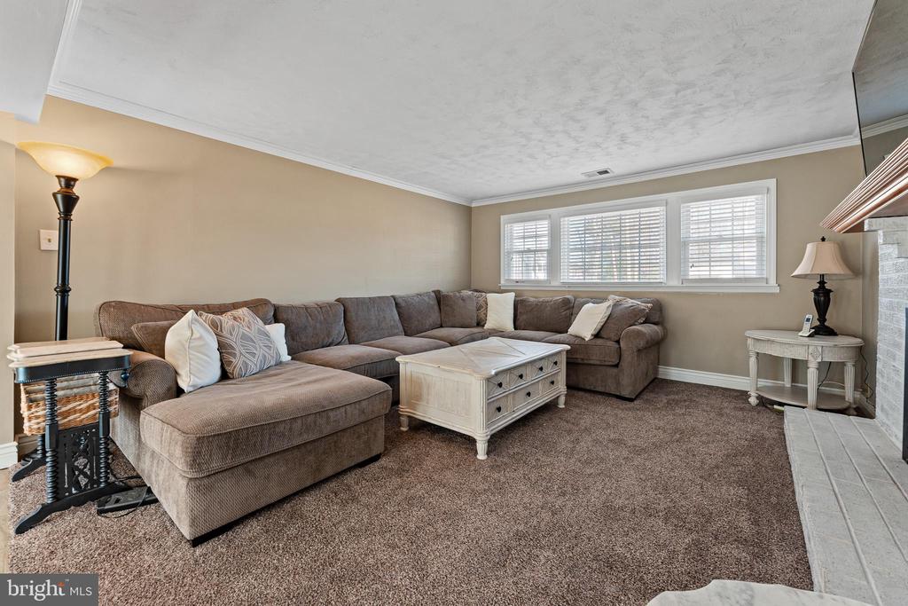 203 Cambridge Dr