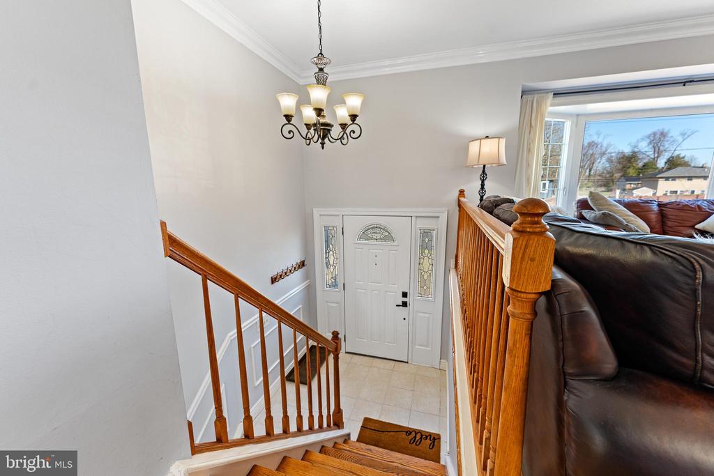 203 Cambridge Dr
