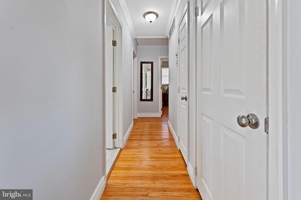 203 Cambridge Dr
