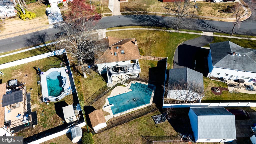 203 Cambridge Dr
