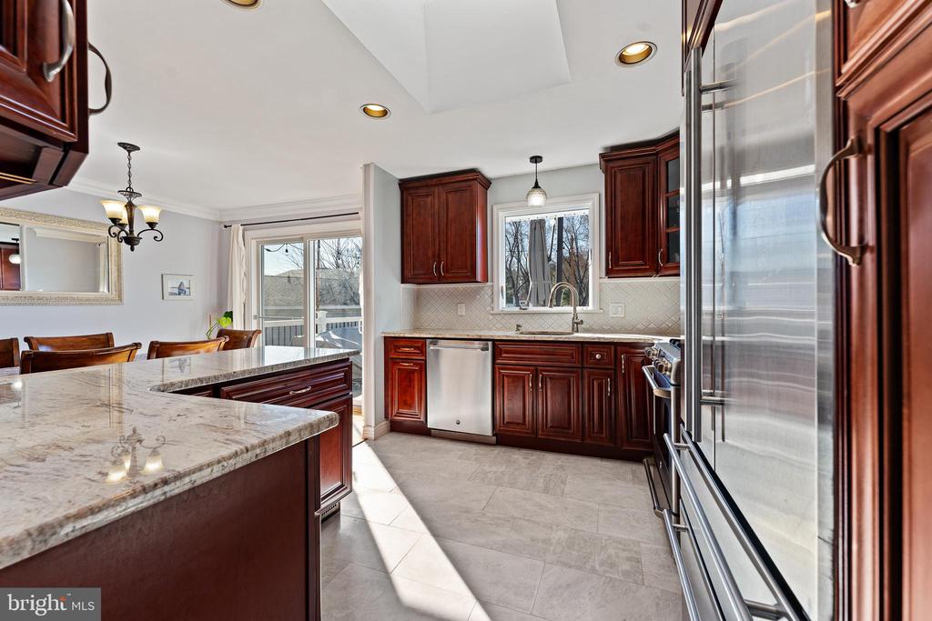 203 Cambridge Dr