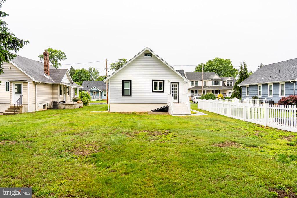 1104 Garfield Ave
