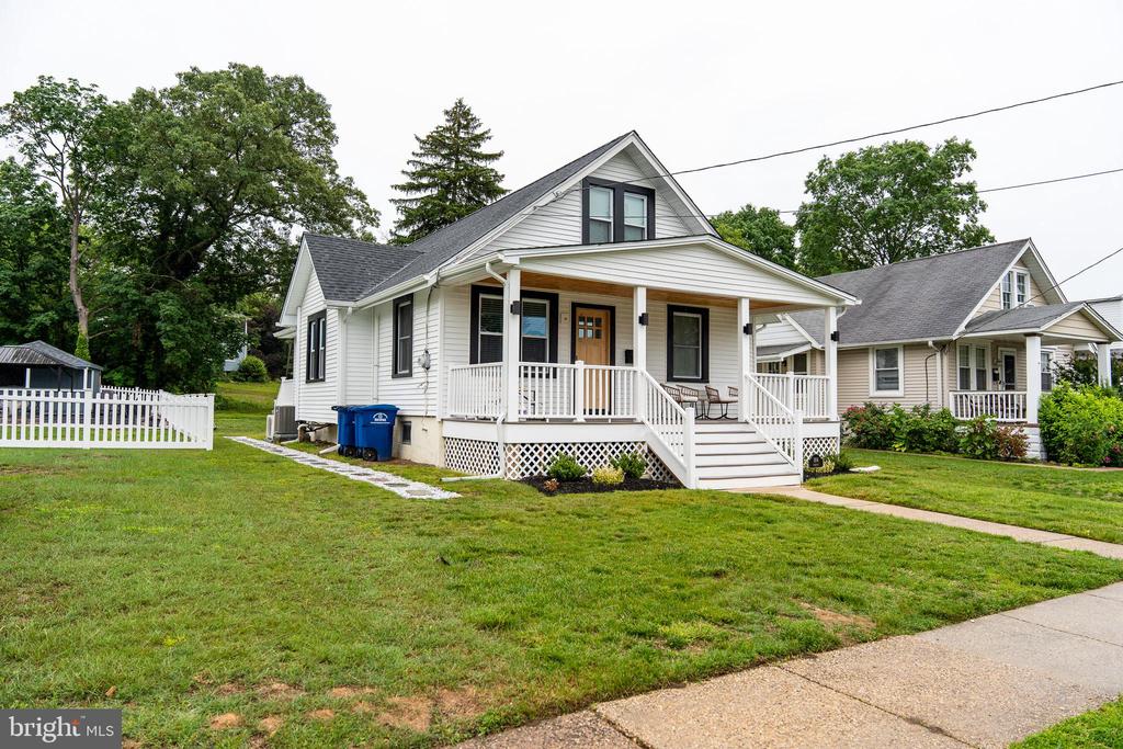 1104 Garfield Ave