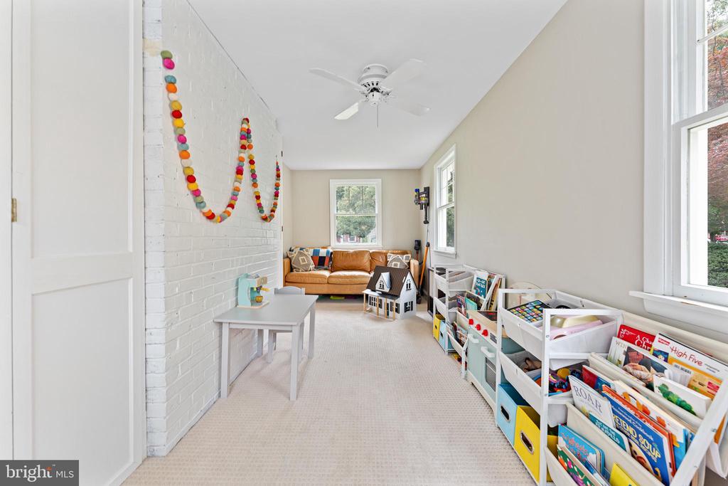 220 Linden Ave