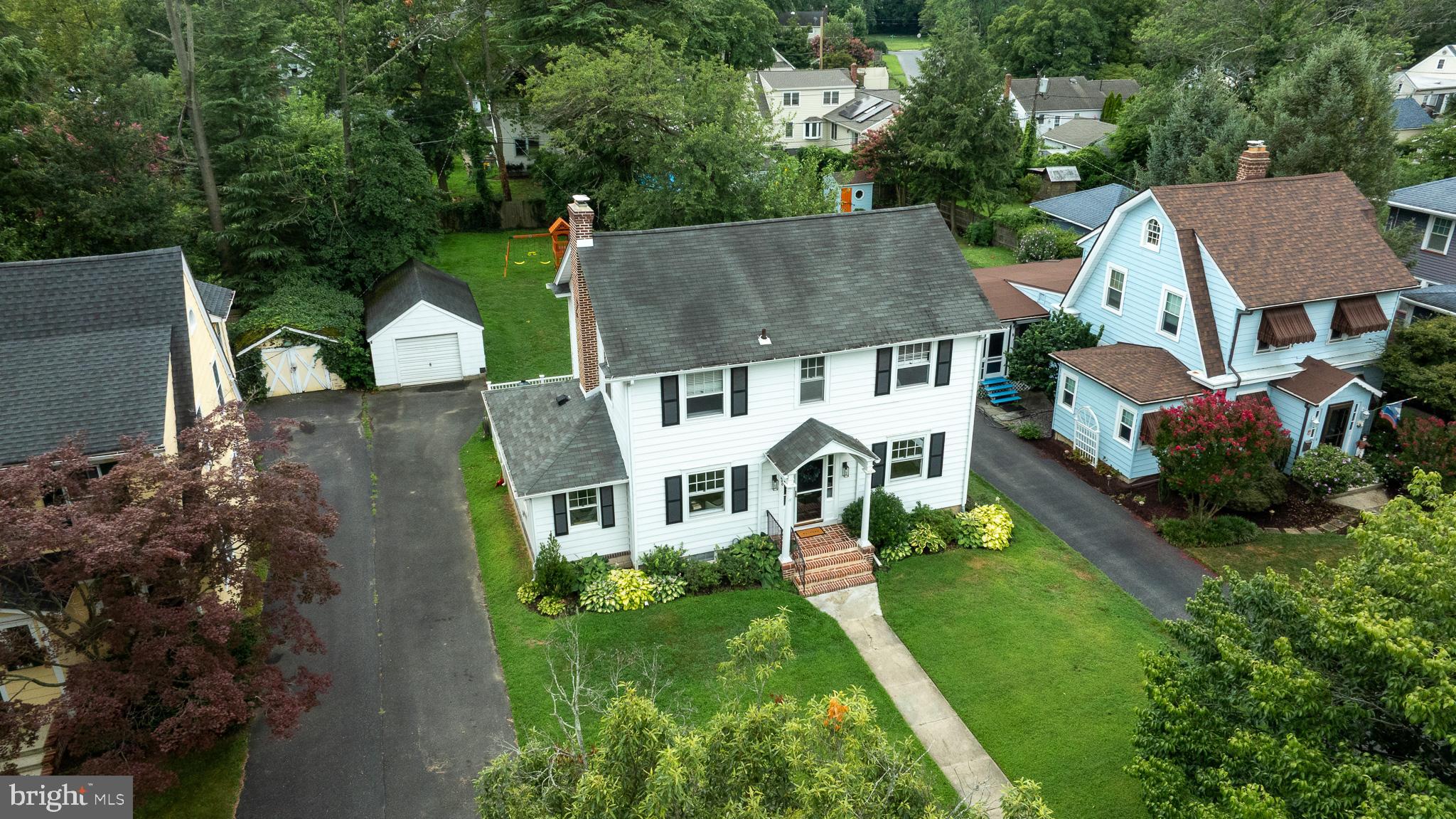 220 Linden Ave