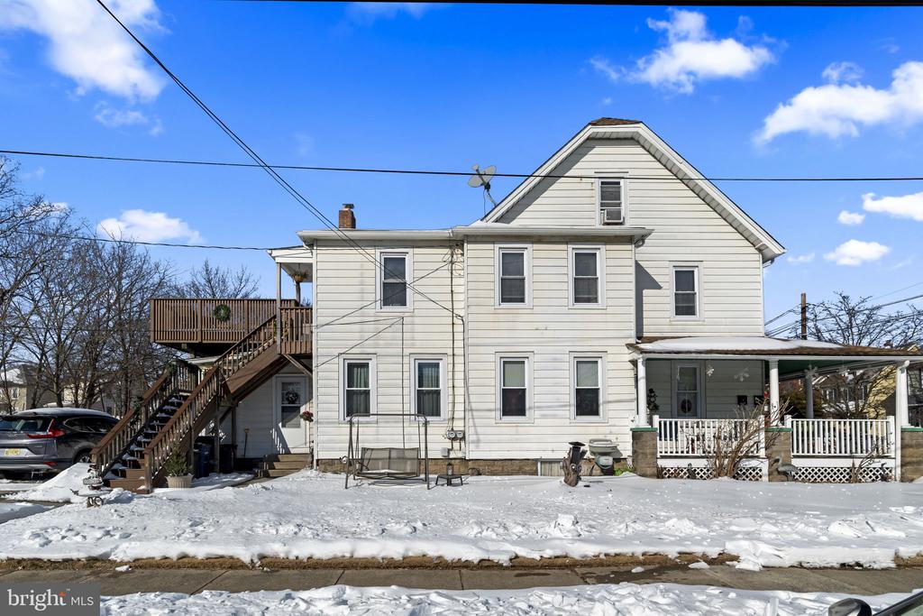 400 BURLINGTON AVENUE
