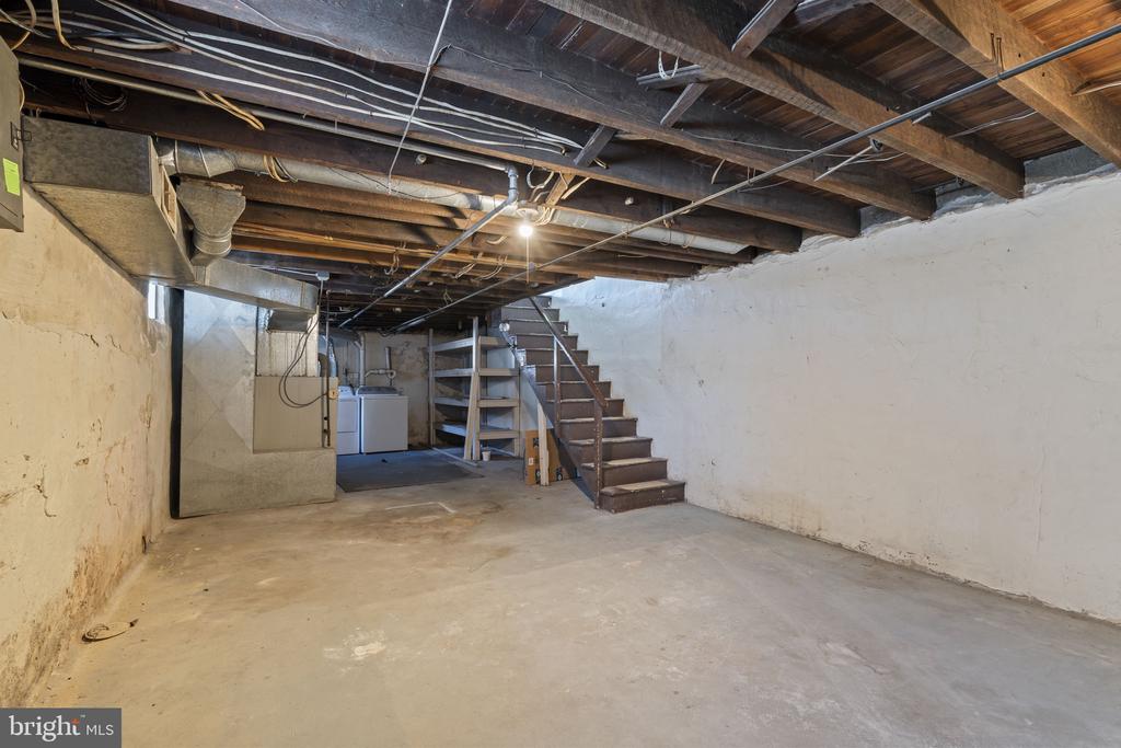 500 ARNDT AVENUE