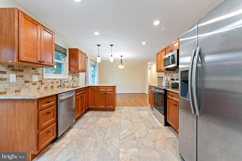 807 WESTFIELD ROAD