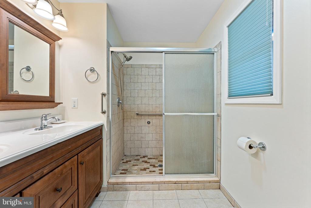 807 WESTFIELD ROAD