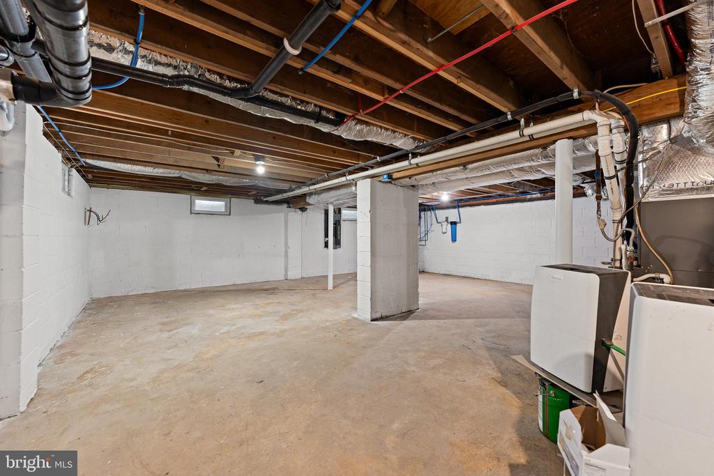 807 WESTFIELD ROAD