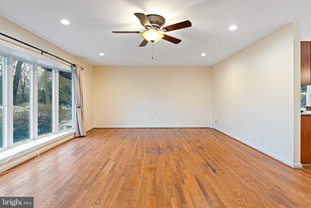 807 WESTFIELD ROAD
