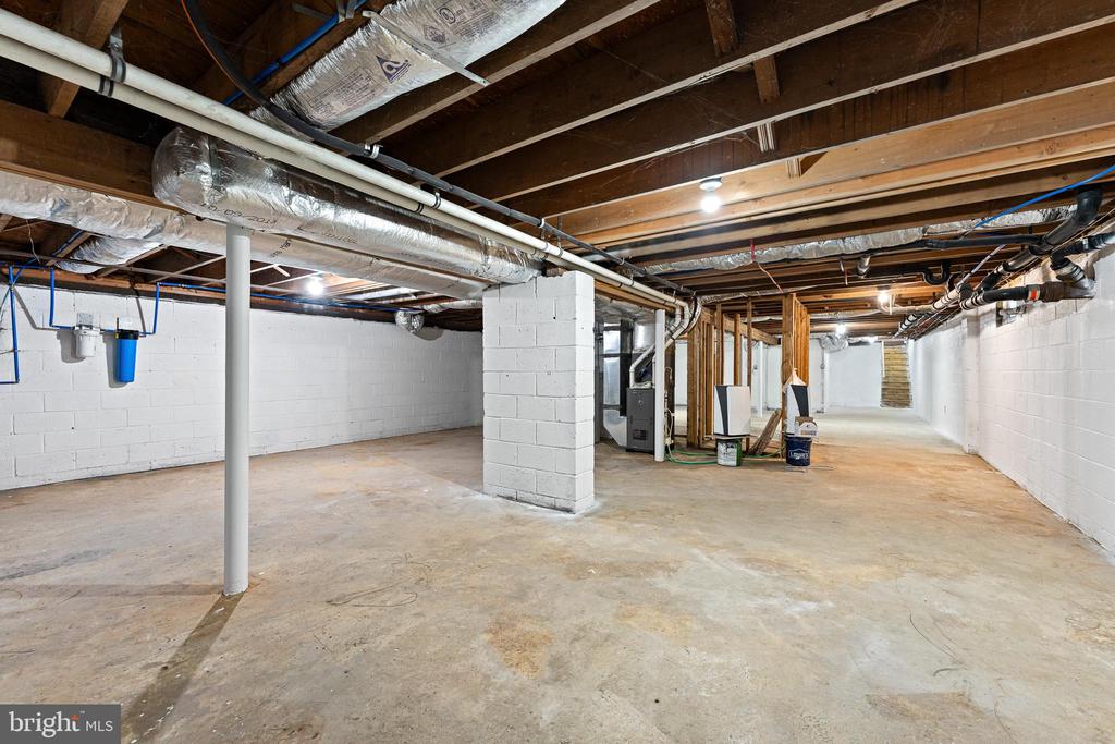 807 WESTFIELD ROAD