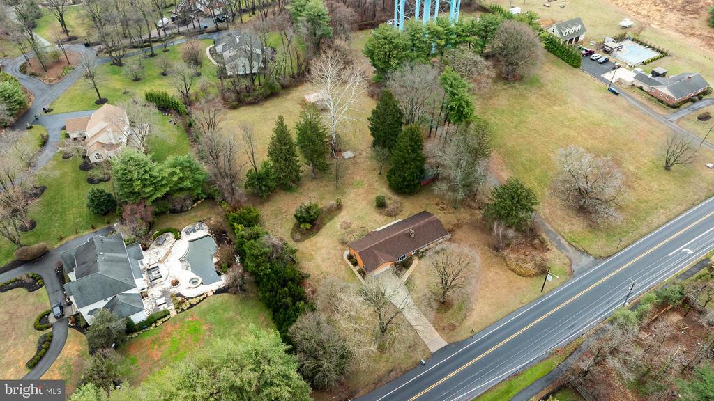 807 WESTFIELD ROAD