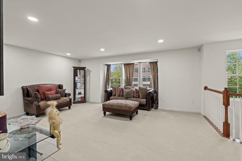 1572 JASON DRIVE