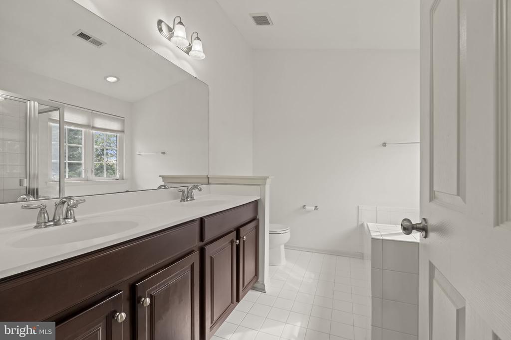 1572 JASON DRIVE