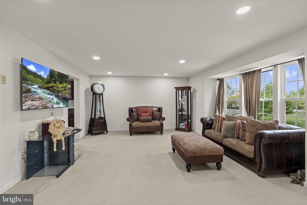 1572 JASON DRIVE