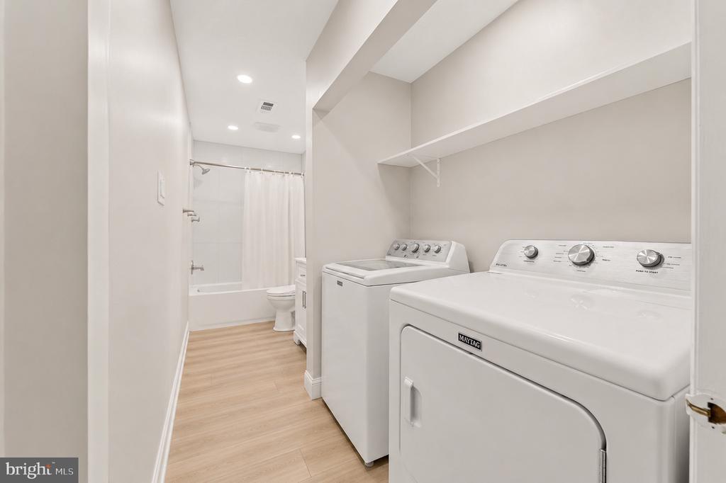 115 E KINGS HIGHWAY Unit: #140