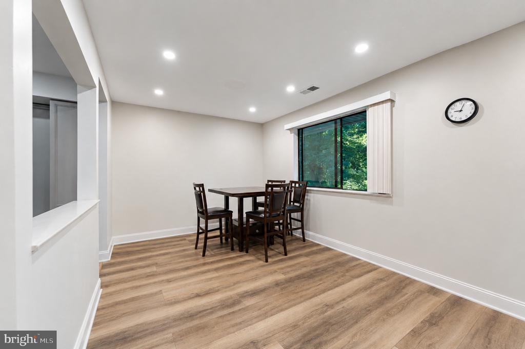 115 E KINGS HIGHWAY Unit: #140