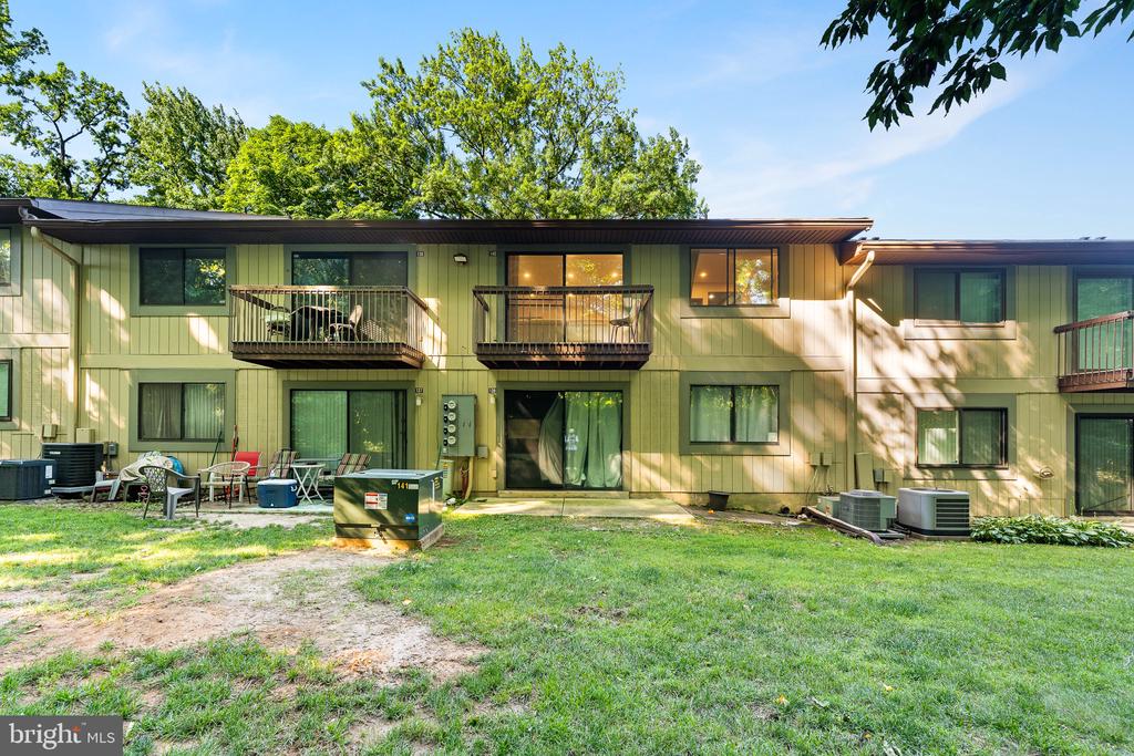 115 E KINGS HIGHWAY Unit: #140