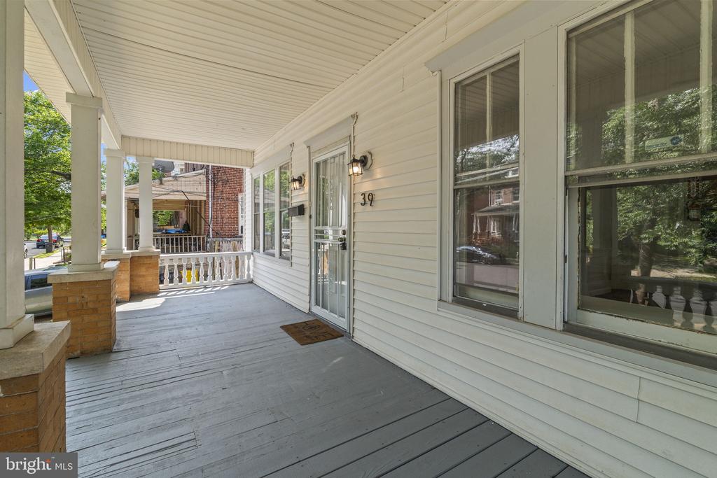 39 MAPLE AVENUE