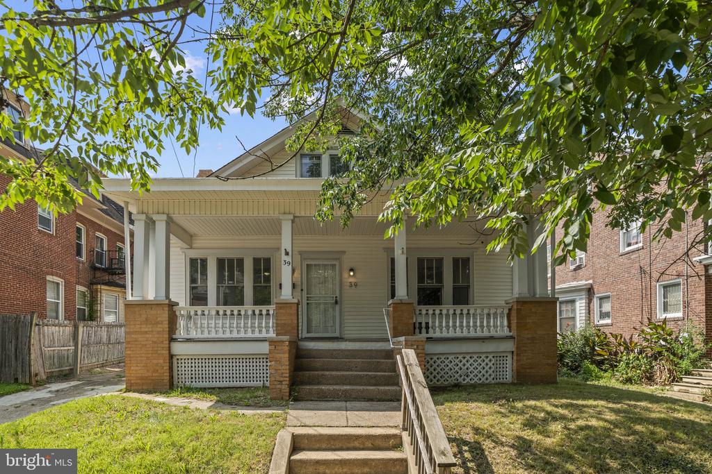 39 MAPLE AVENUE