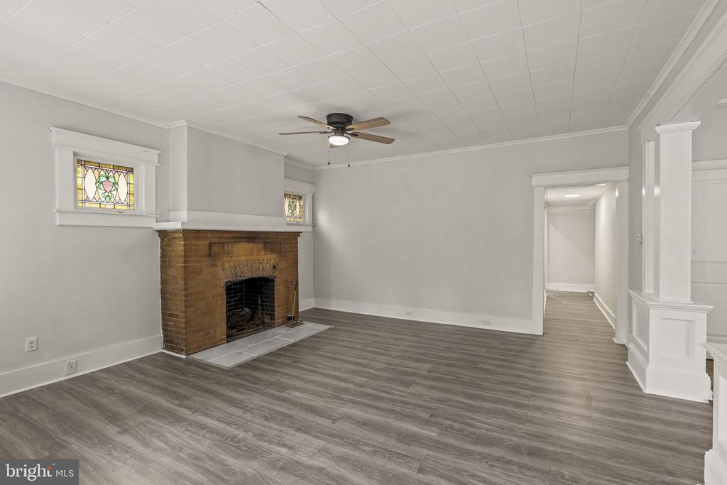 39 MAPLE AVENUE