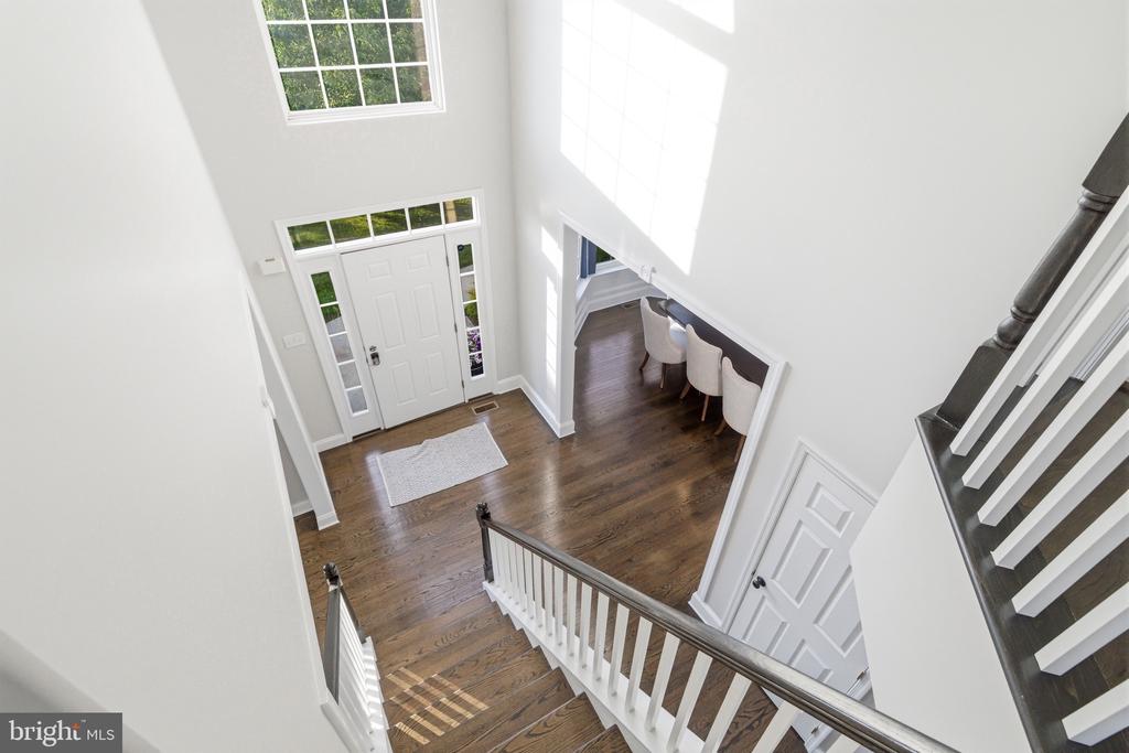 520 MYSTIC LANE