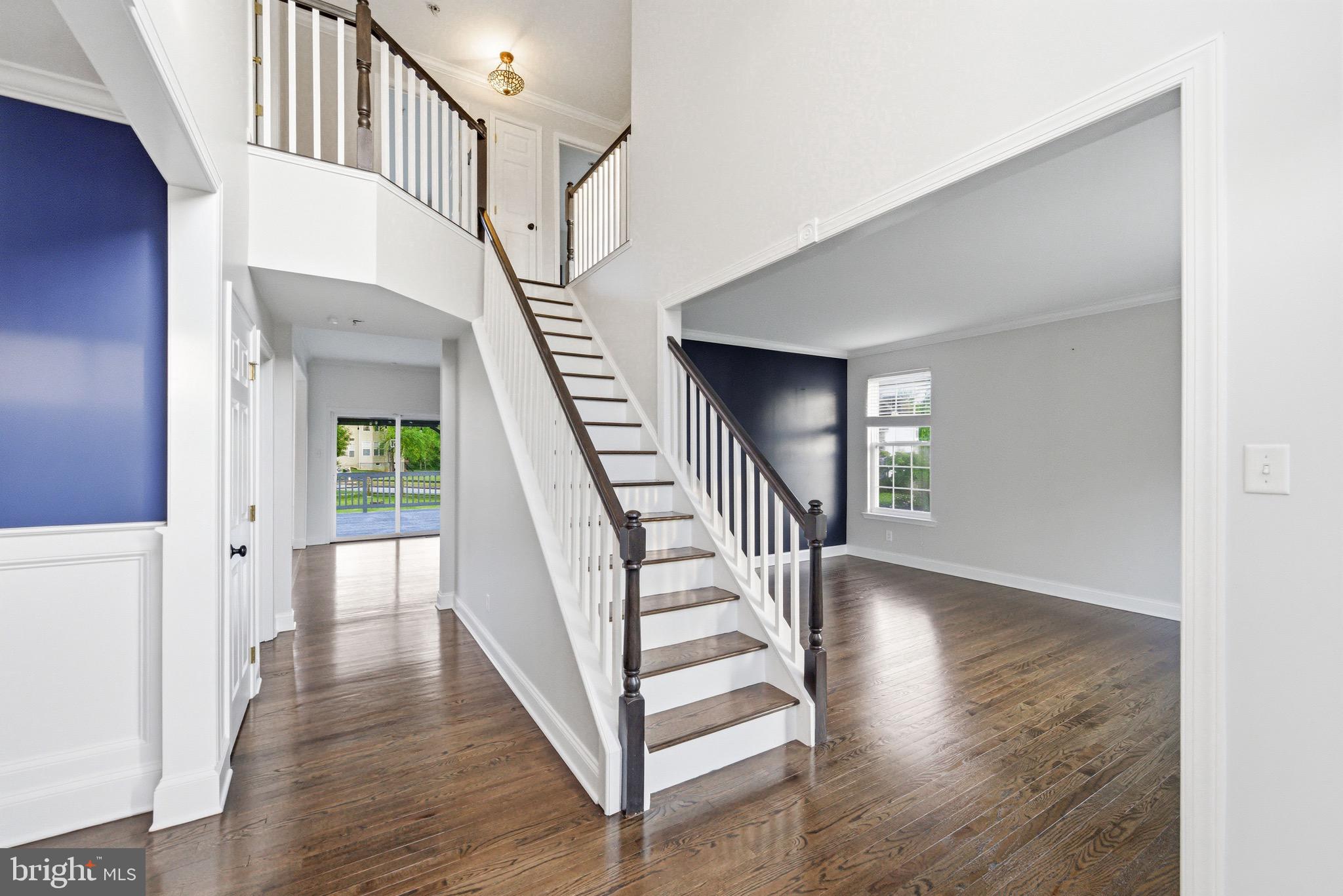 520 MYSTIC LANE