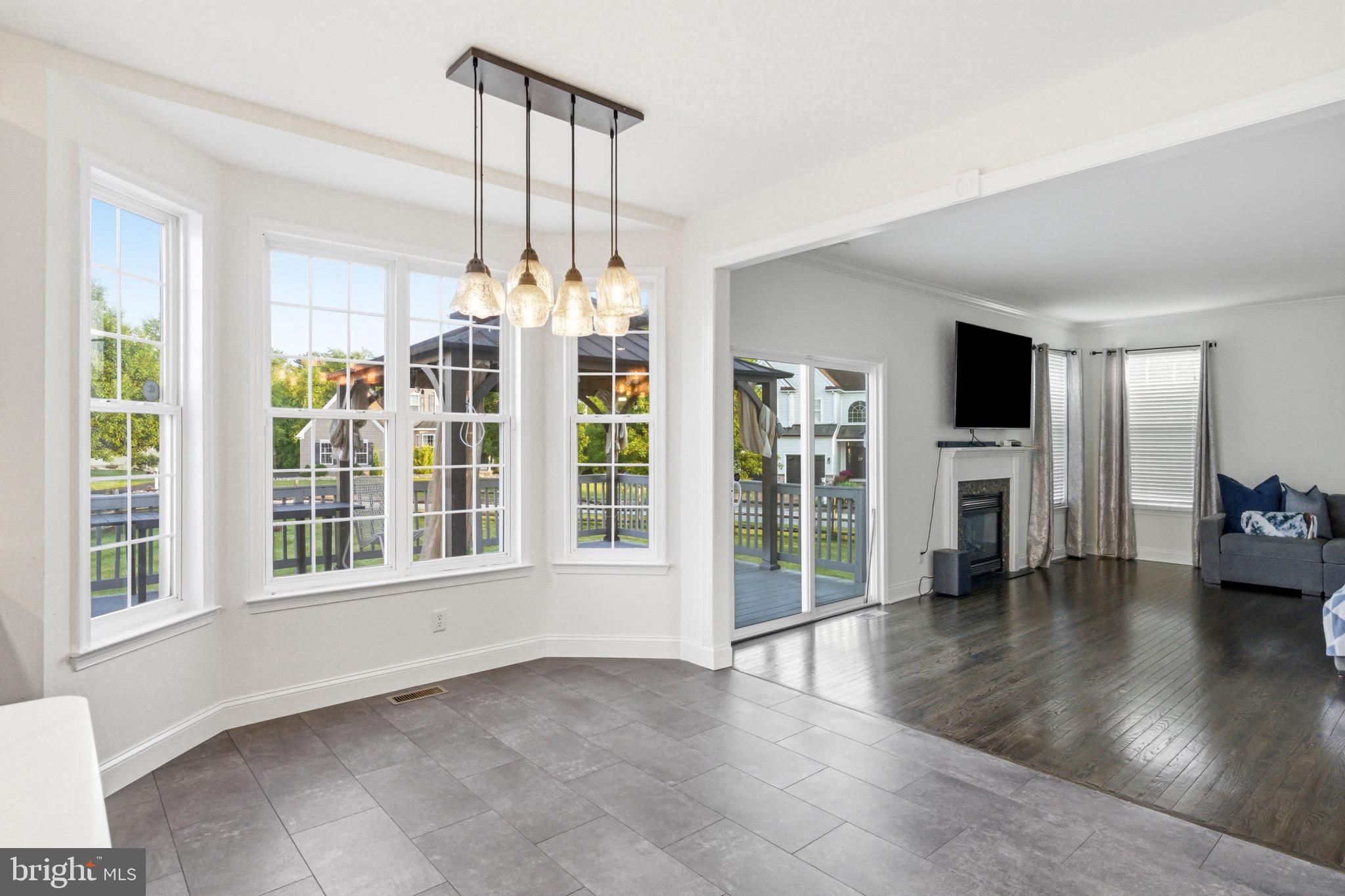 520 MYSTIC LANE