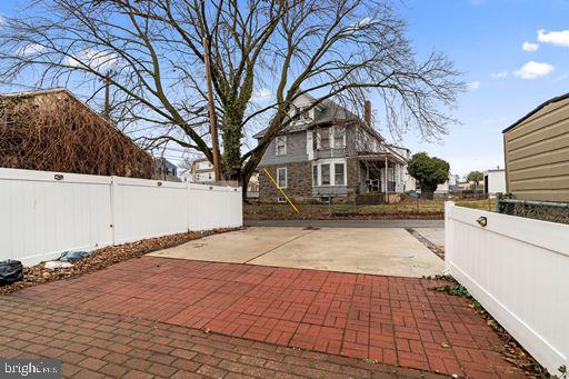 409 S SPRINGFIELD ROAD