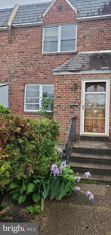 1214 E Mount Airy Ave