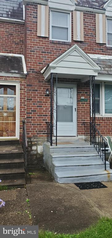 1214 E Mount Airy Ave
