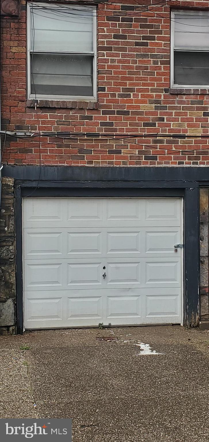 1214 E Mount Airy Ave