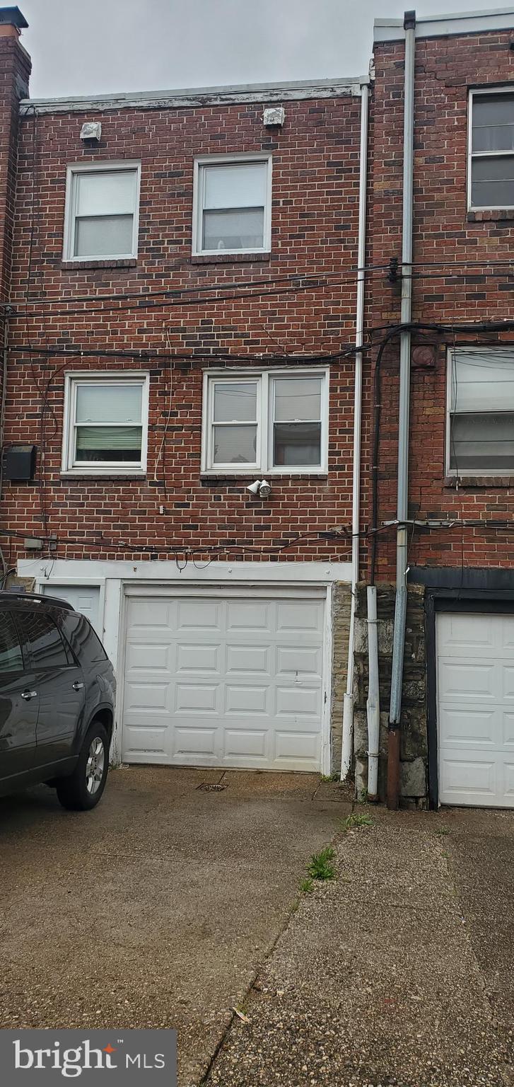 1214 E Mount Airy Ave