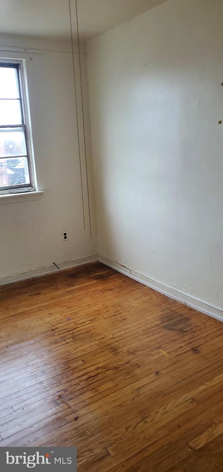 1214 E Mount Airy Ave