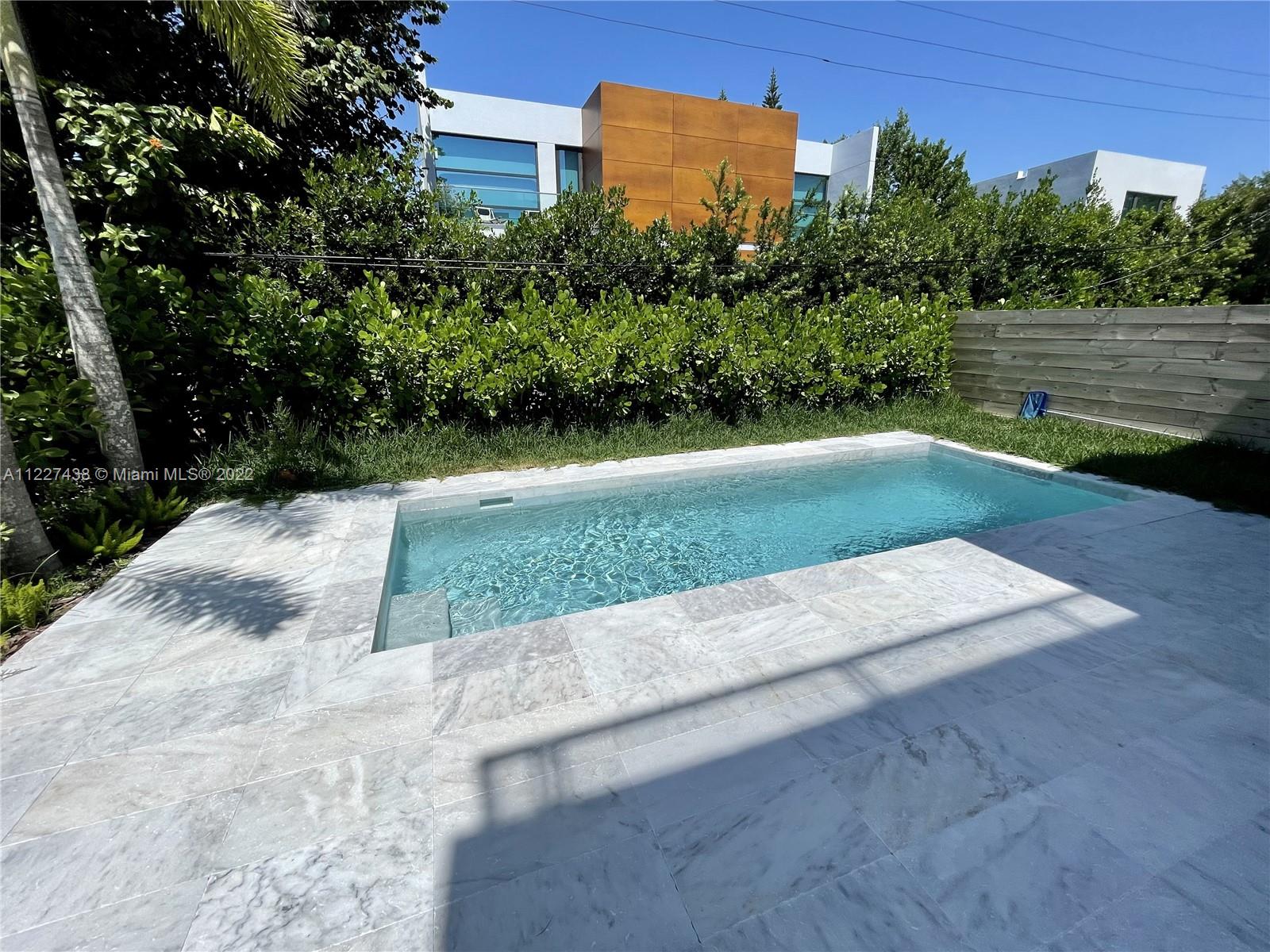 304 Fernwood Rd # 304