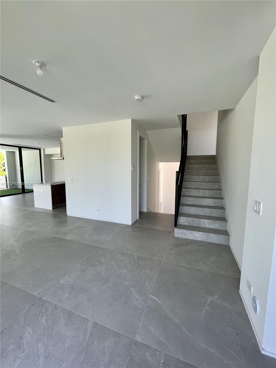 304 Fernwood Rd # 304