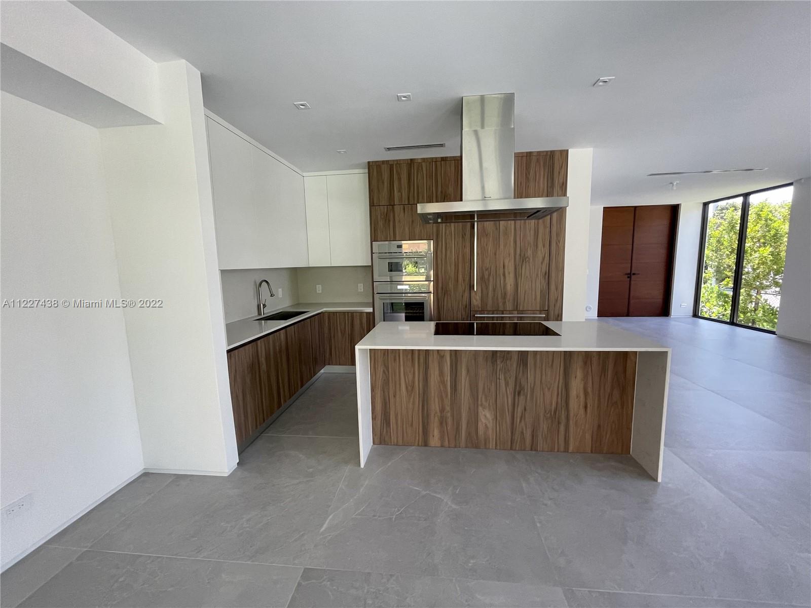 304 Fernwood Rd # 304