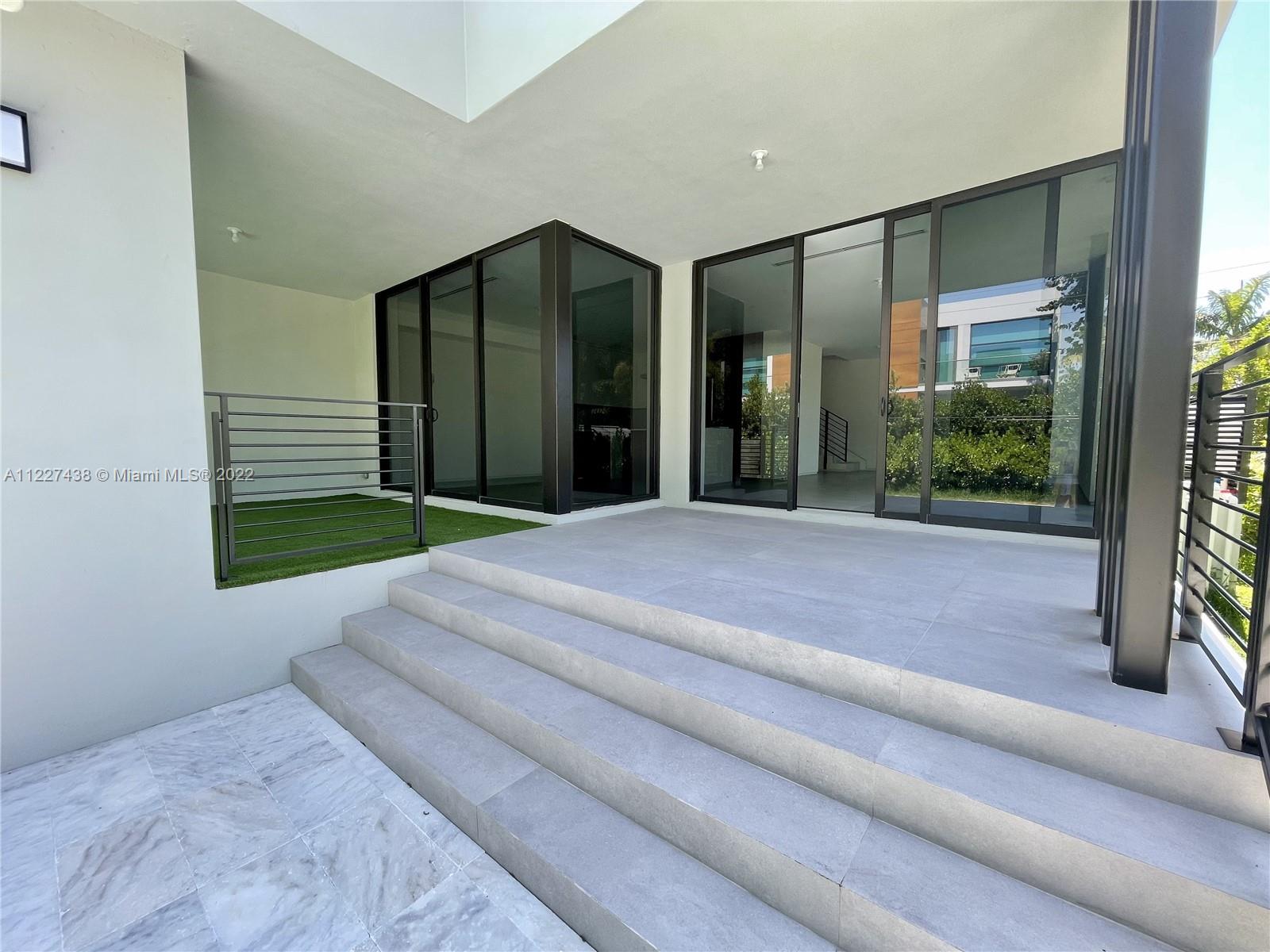 304 Fernwood Rd # 304