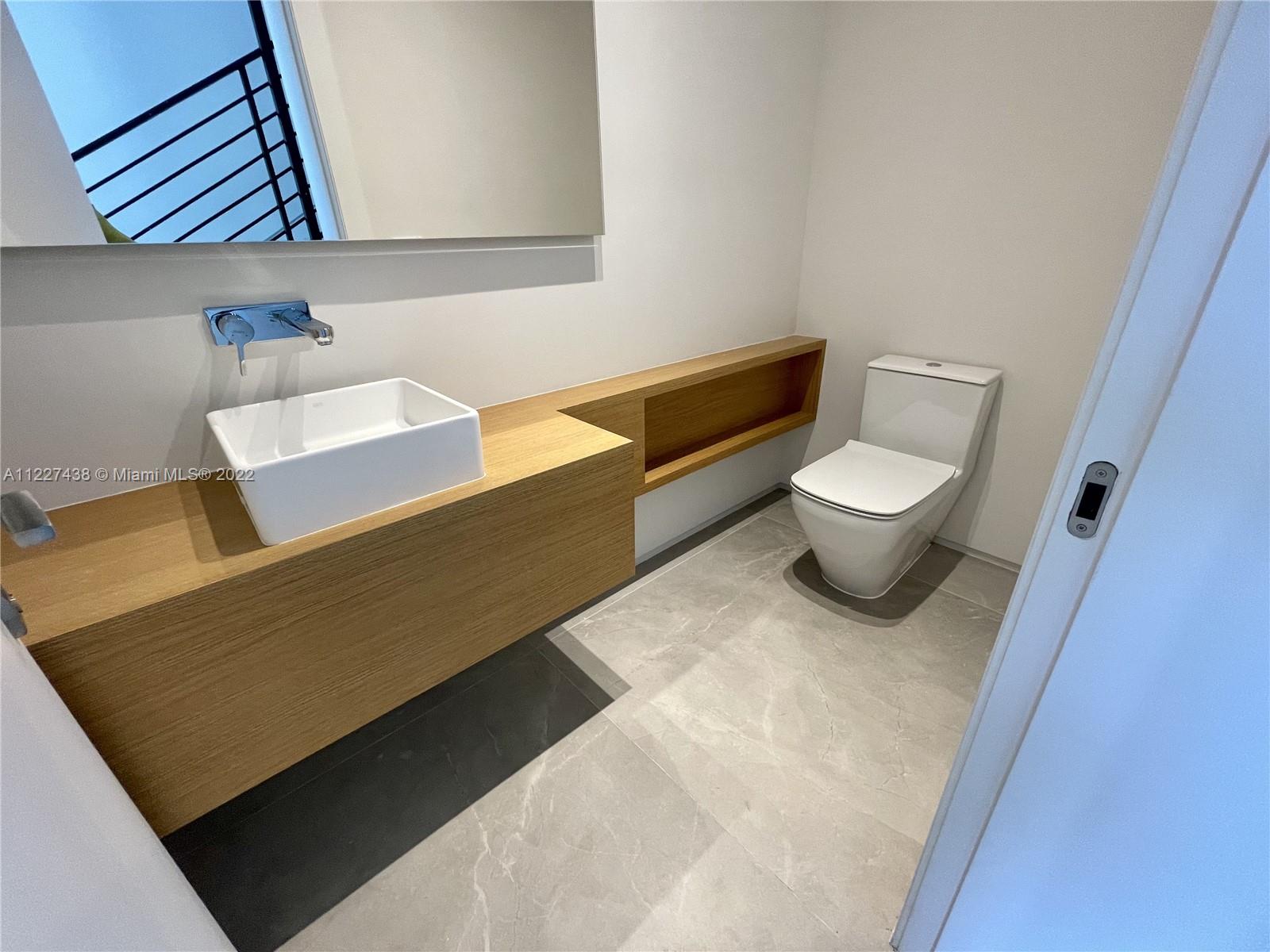 304 Fernwood Rd # 304