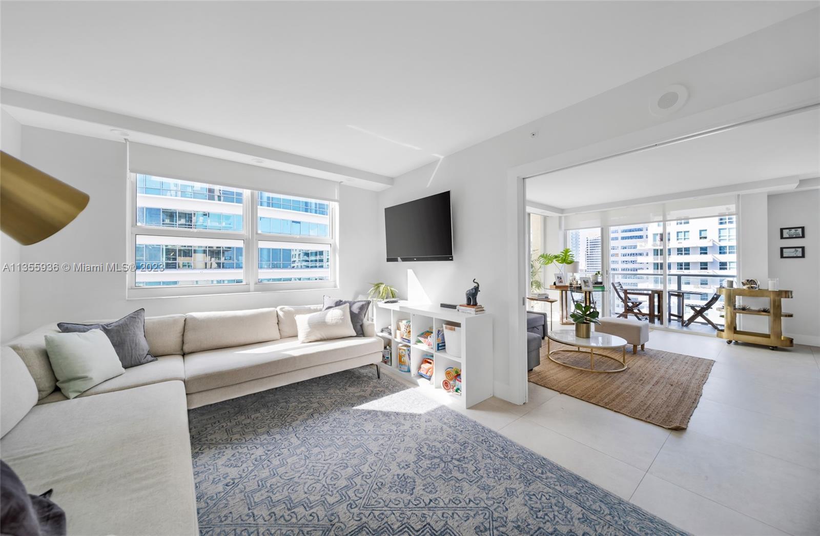 1155 BRICKELL BAY DR # 3002