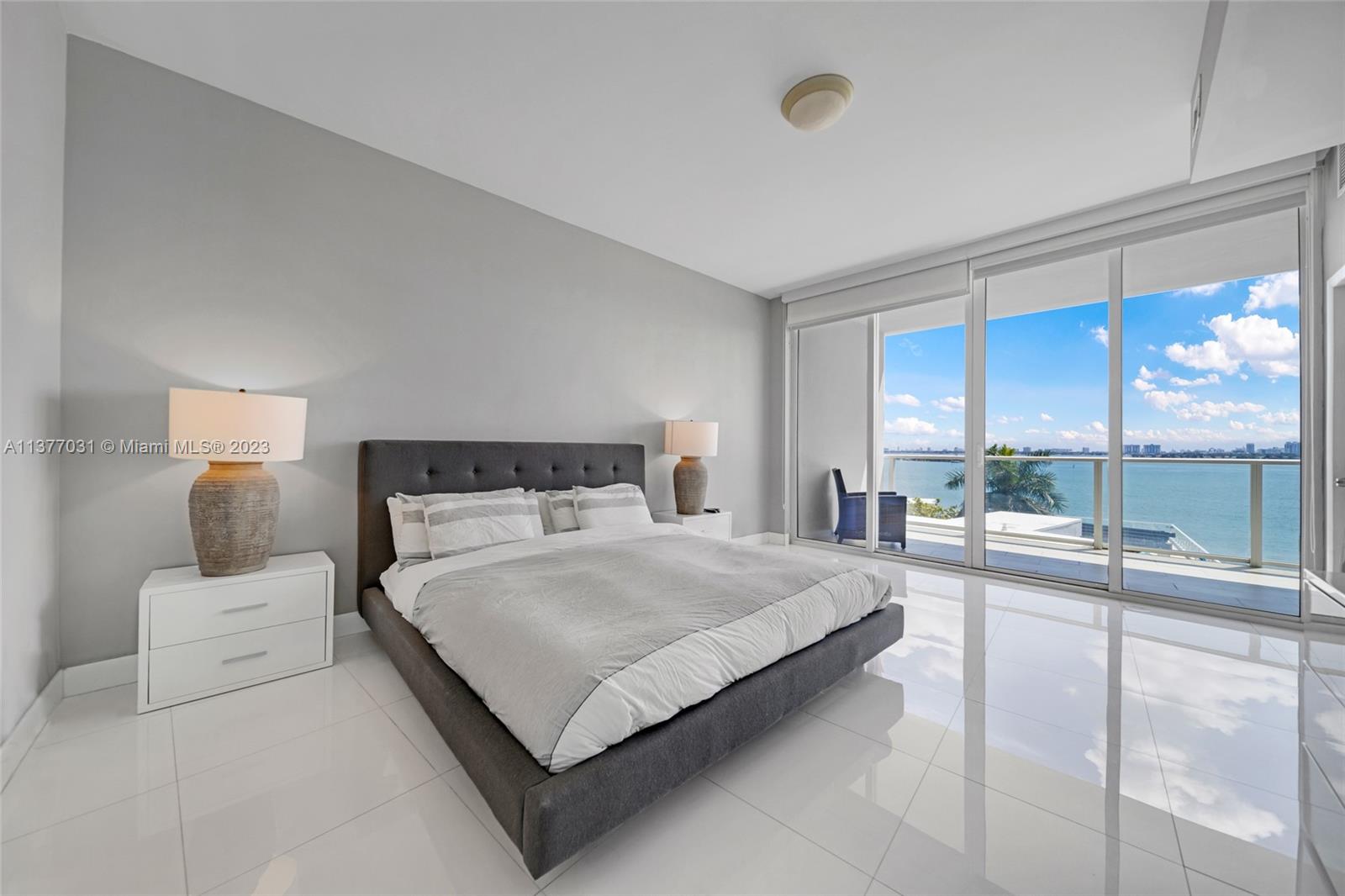 2020 N Bayshore Dr # 710