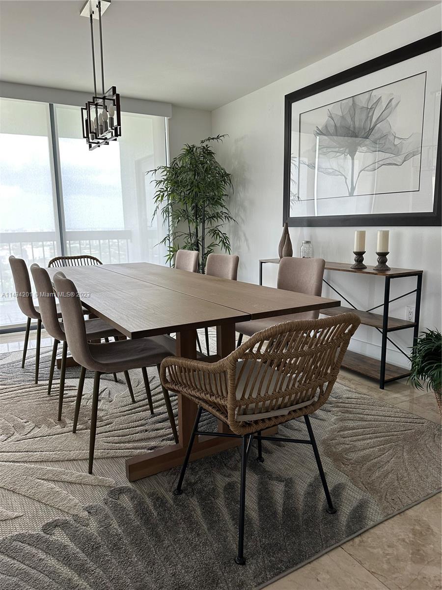 2333 Brickell Ave. # 2716