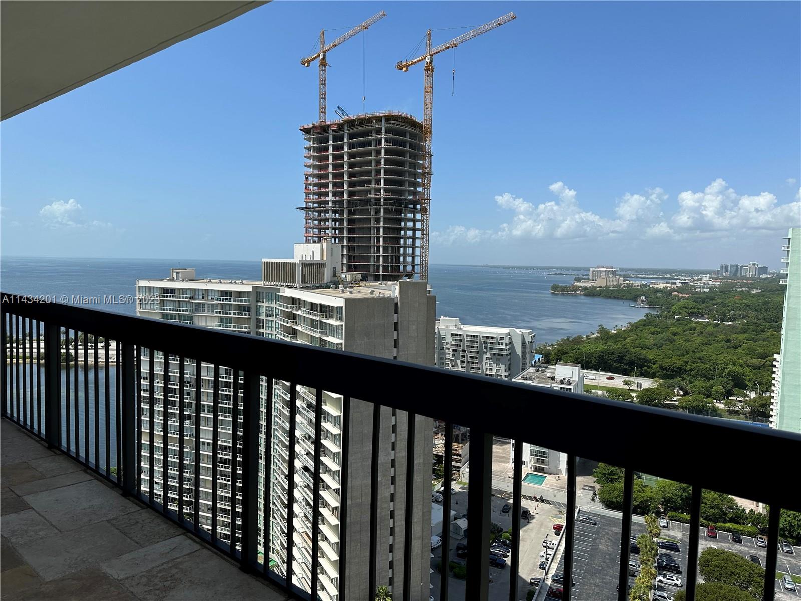 2333 Brickell Ave. # 2716